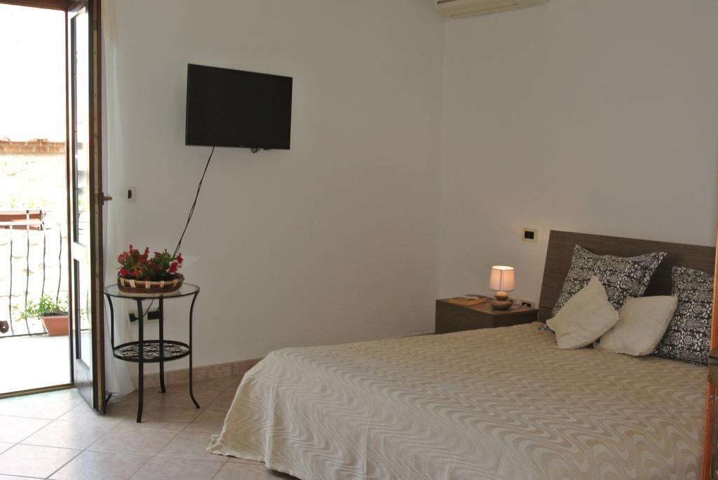 Trentinara B&B Casa Antonia מראה חיצוני תמונה